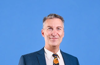 Dr. Leon De Bruin